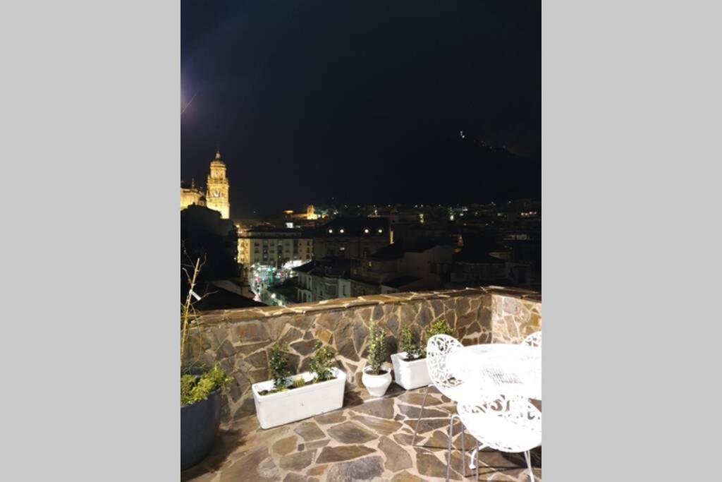 Atico Singular En El Centro Historico. Appartamento Jaén Esterno foto
