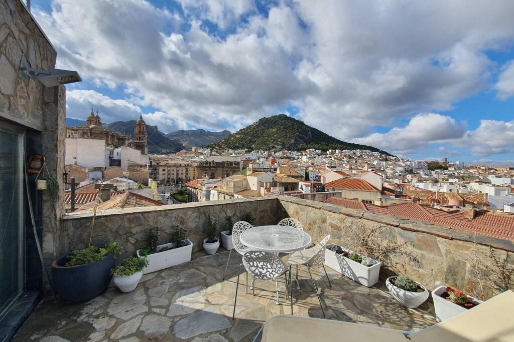 Atico Singular En El Centro Historico. Appartamento Jaén Esterno foto